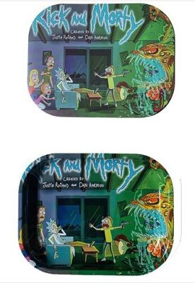 BANDEJA METLICA PEQUEA CON TAPA RICK AND MORTY ALIEN HOUSE 18X14CM