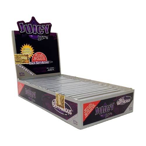 JUICY JAYS 1 1/4 SUPERFINE BLACK BERRYLICIOUS (DISPLAY 24 LIB/32 HOJAS)